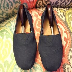 Tom's Men’s size 12